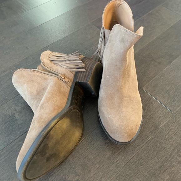 Lucky Brand booties - Picture 2 of 4